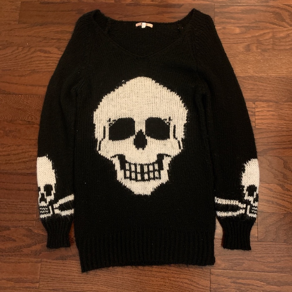 Skull Knit Sweater